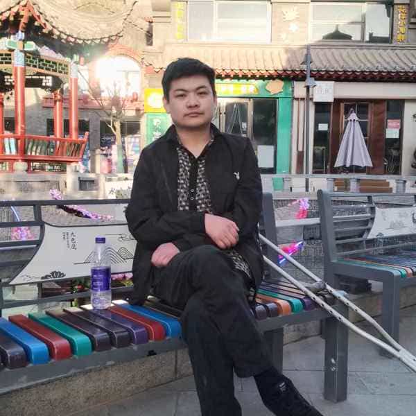 35岁岁甘肃单身帅哥 - 延安吉缘网