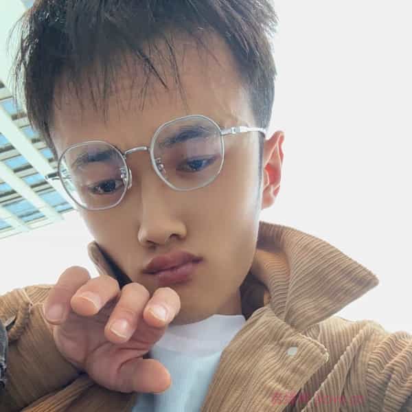 31岁岁贵州单身帅哥 - 延安吉缘网